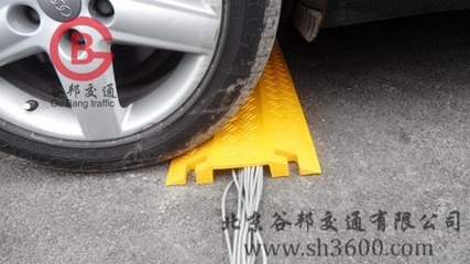 舞臺(tái)過(guò)線槽*舞臺(tái)演出設(shè)備租賃*北京舞臺(tái)過(guò)線槽*過(guò)線槽價(jià)