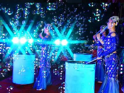 北京小型泡泡機(jī)出租 舞臺(tái)泡泡機(jī) 兒童游樂(lè)泡泡機(jī)出租